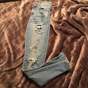 american eagle ripped jeans